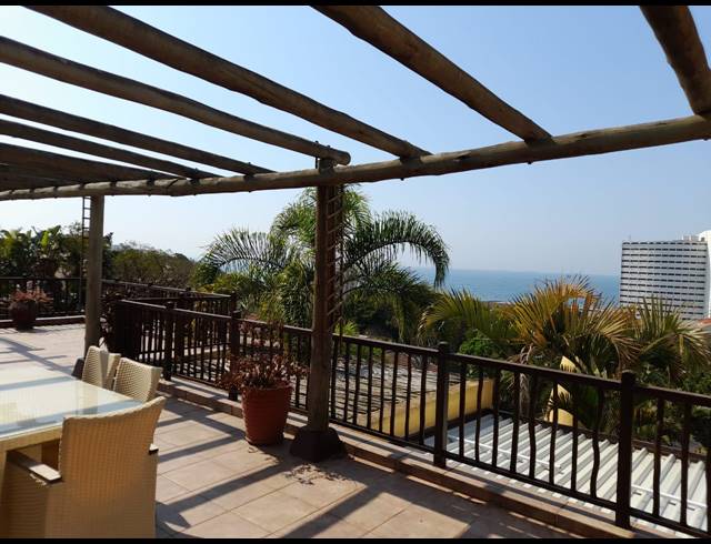 2 BEDROOM APARTMENT FOR SALE IN UMHLANGA CENTRAL